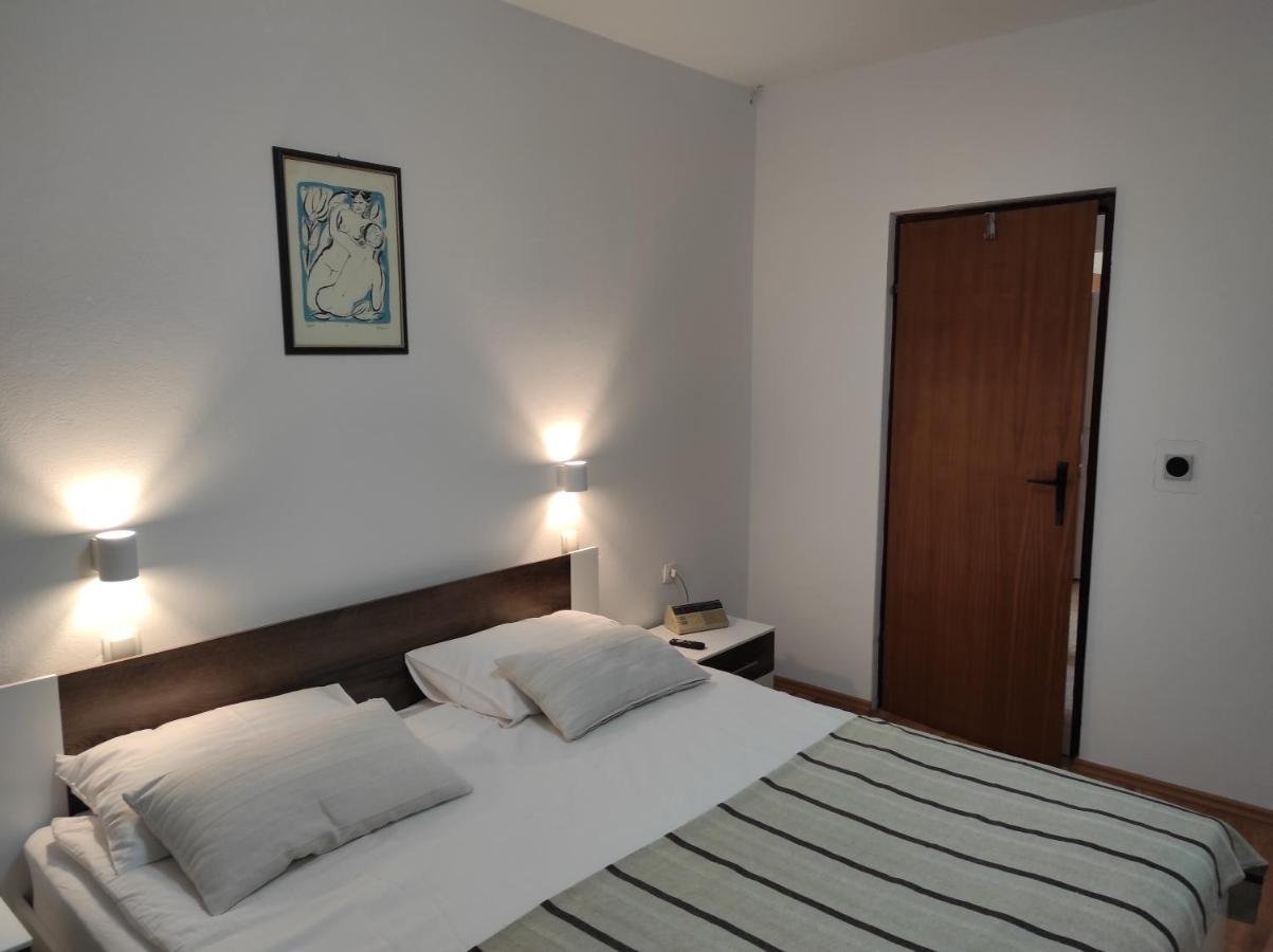 לאבין Apartman Gina מראה חיצוני תמונה