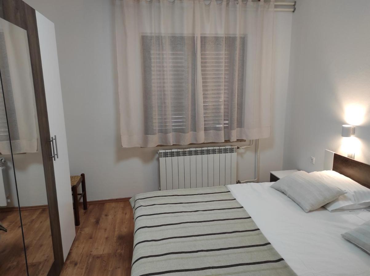 לאבין Apartman Gina מראה חיצוני תמונה